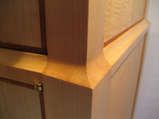 Detail of leg transition